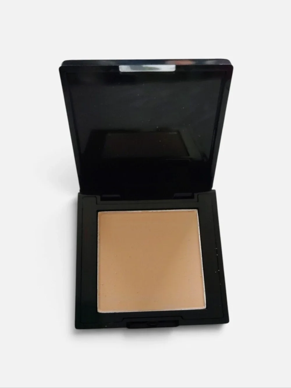 WHATS UP BEAUTY Wind Dancer Pressed Setting Powder in Light